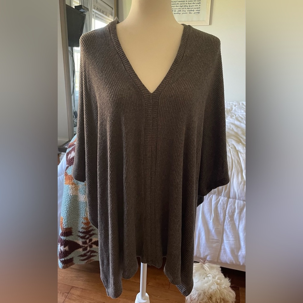 Cherish -Super cute grey sweater poncho. One size